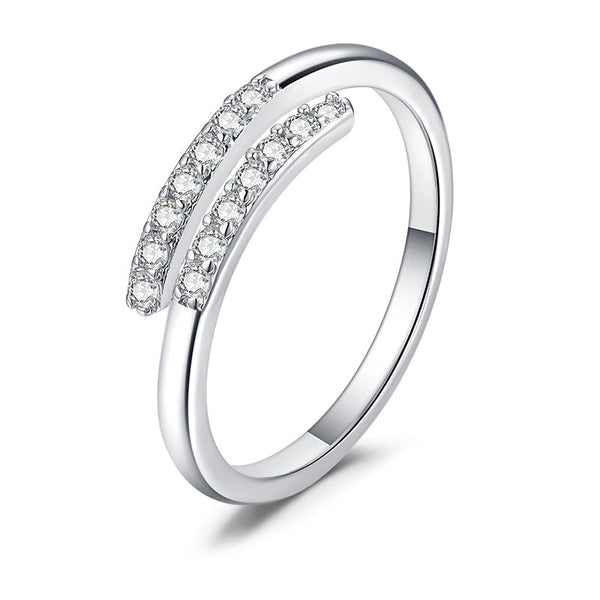 Parallel with diamonds foot ring
